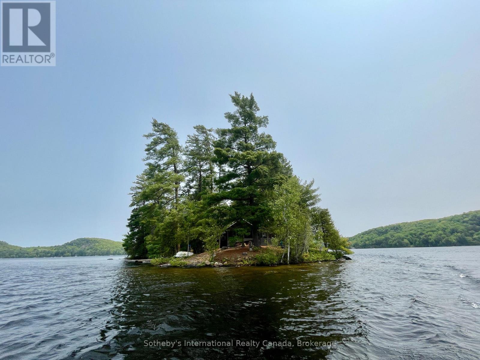 2 HARPER ISLAND