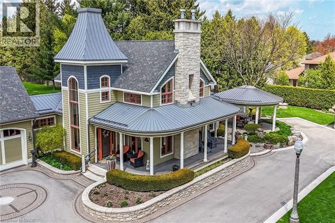 285 HAMILTON Drive Hamilton ON L9G2A9