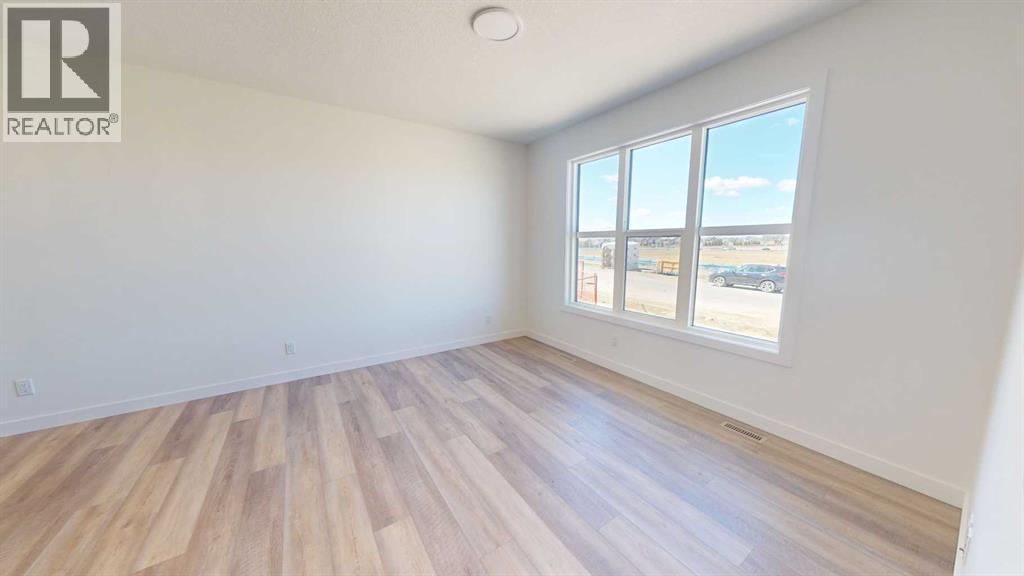 56 Mercado Road SE