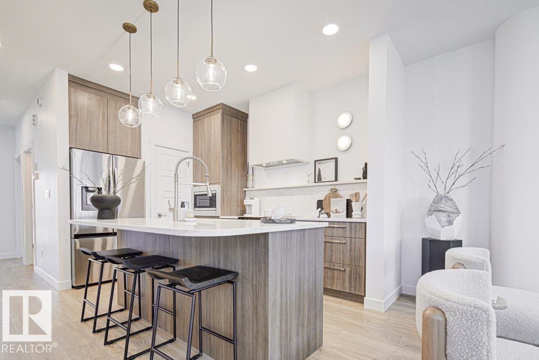 18705 18A AV NW