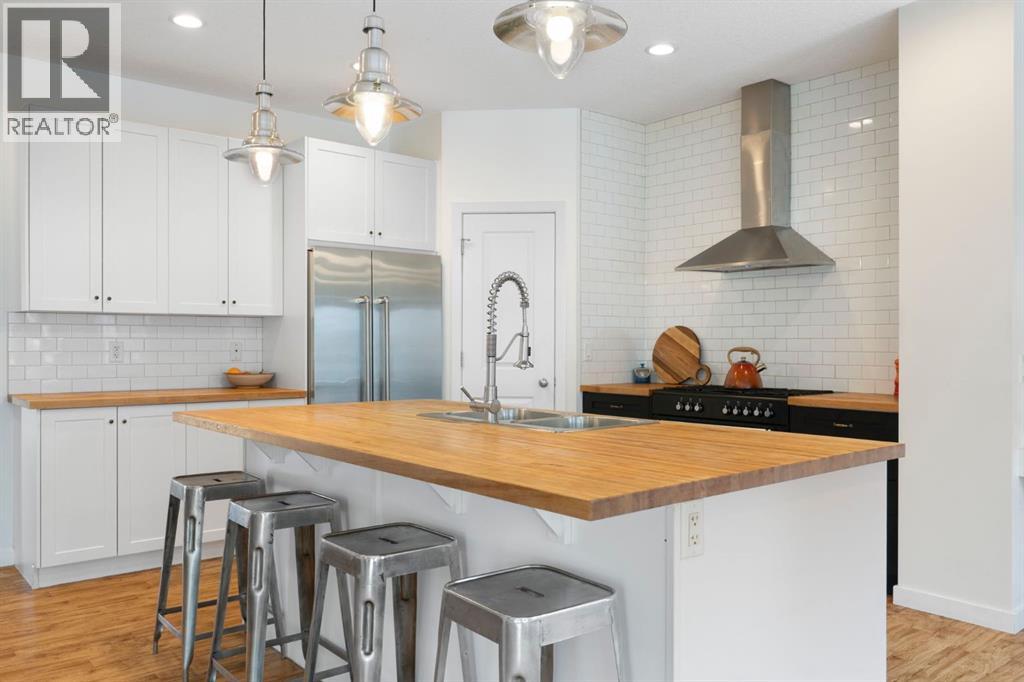 196 Jumping Pound Terrace