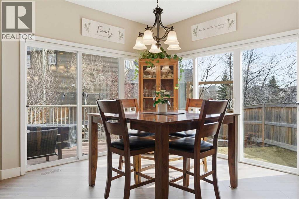 160 Crystal Green Drive SE