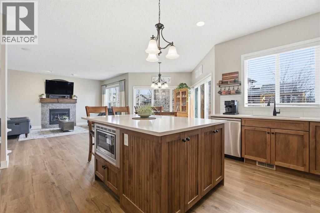 160 Crystal Green Drive SE