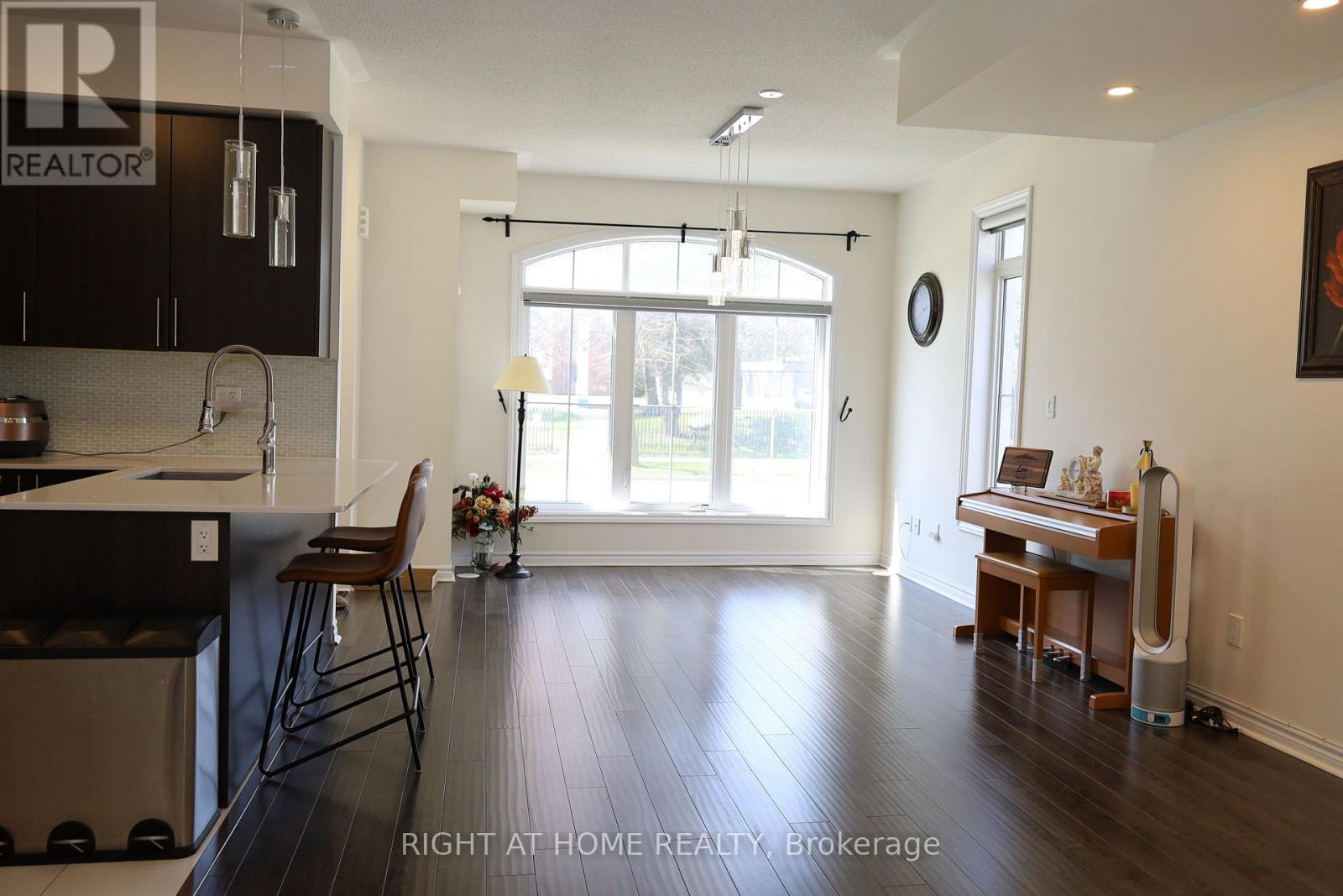 14 - 1255 BRIDLETOWNE CIRCLE