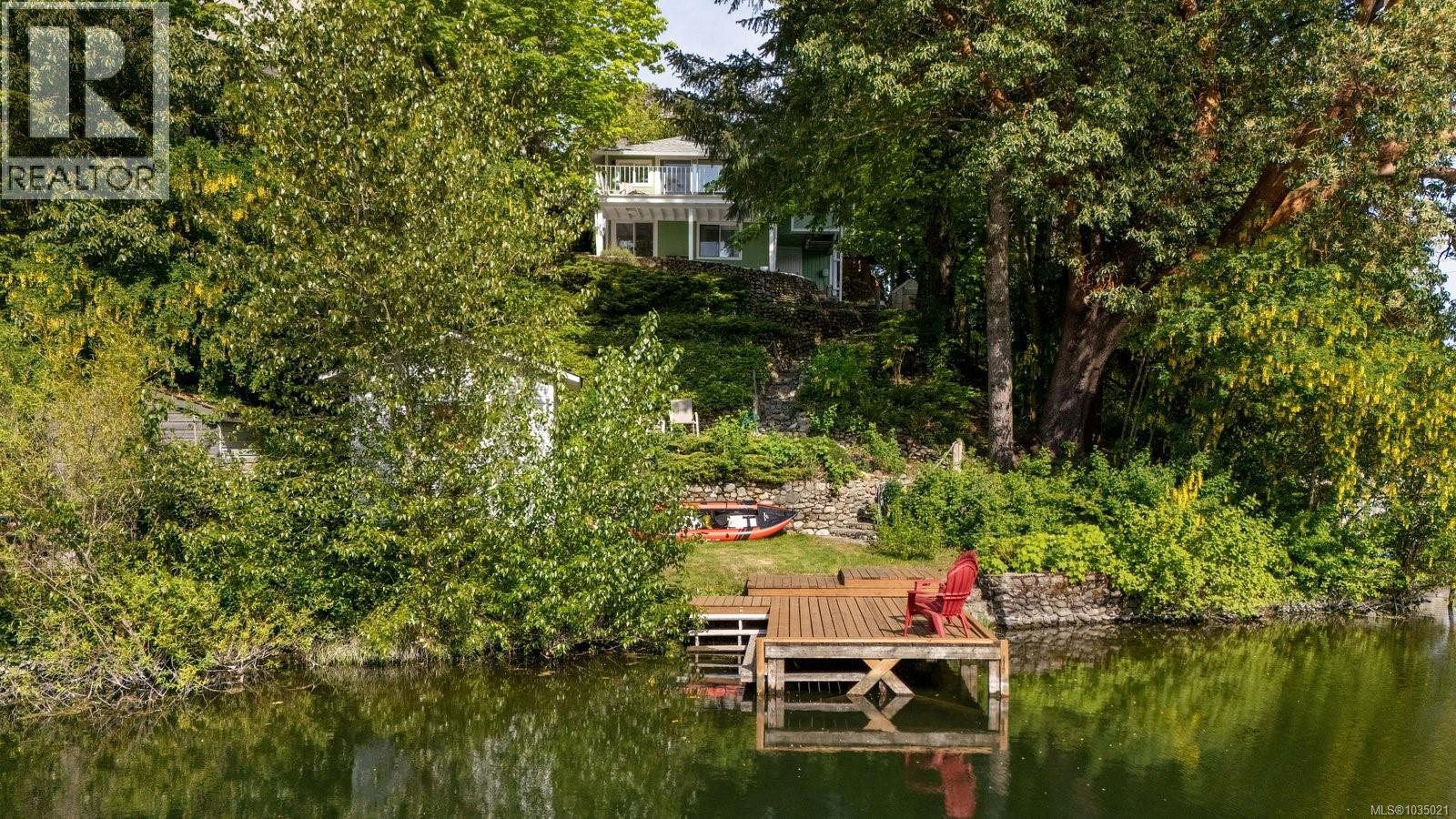 1055 Trillium Rd