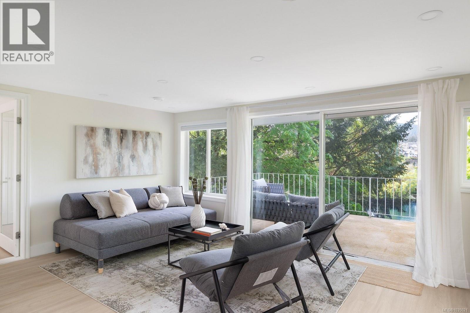 1055 Trillium Rd