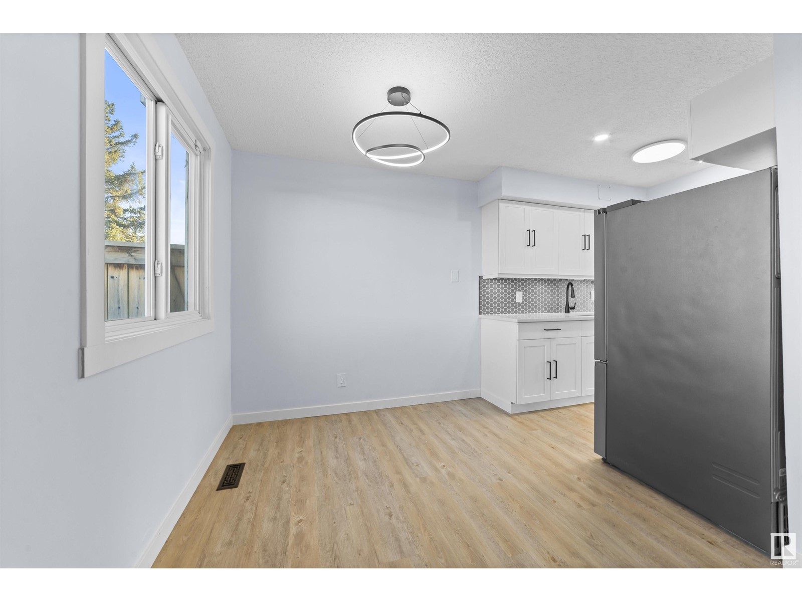 115 CORNELL CO NW