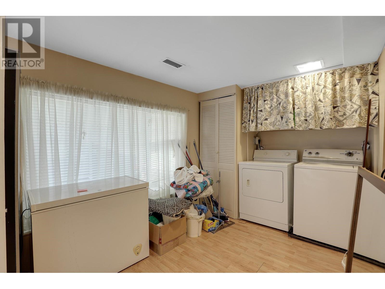 6407 LOUGHEED HIGHWAY