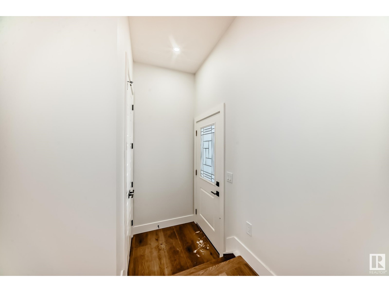 5024 67 ST