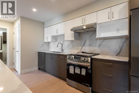 209 171 Jensen Ave W Parksville BC V9P1K3