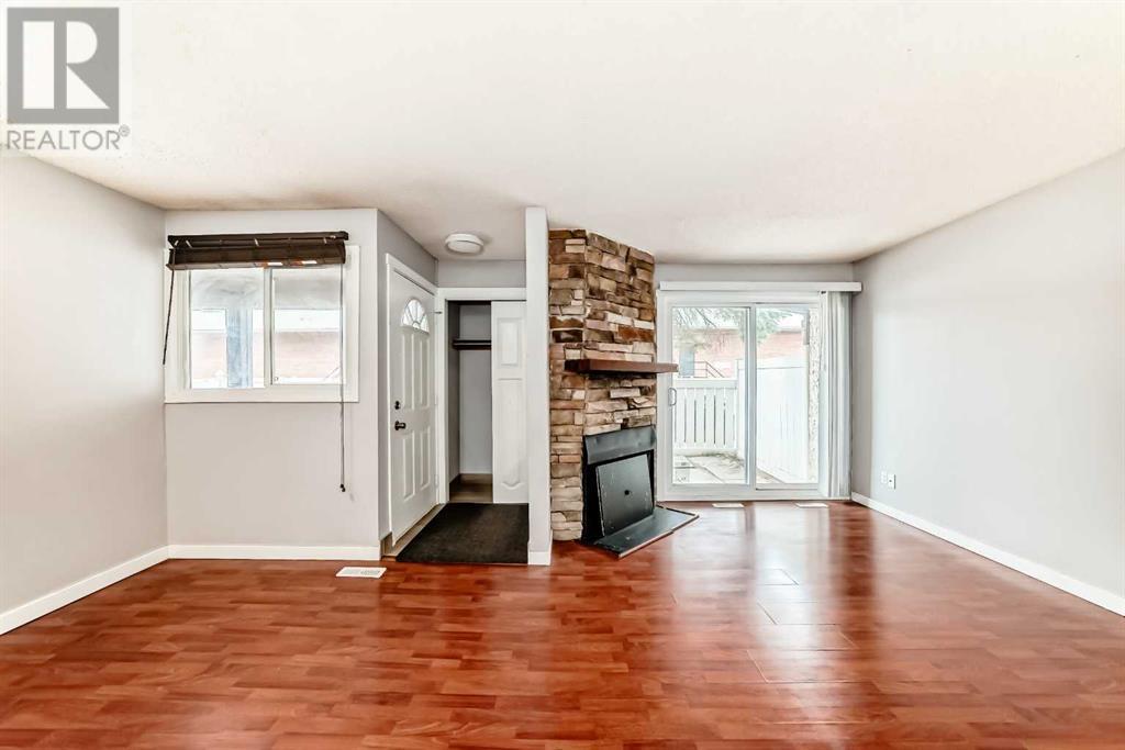 32, 3705 Fonda Way SE