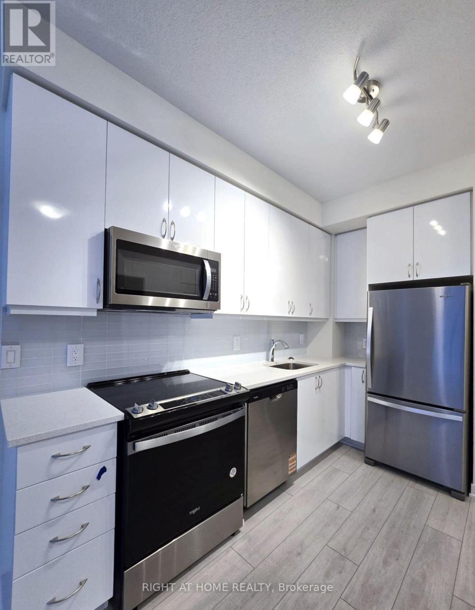 2109 - 38 ANNIE CRAIG DRIVE