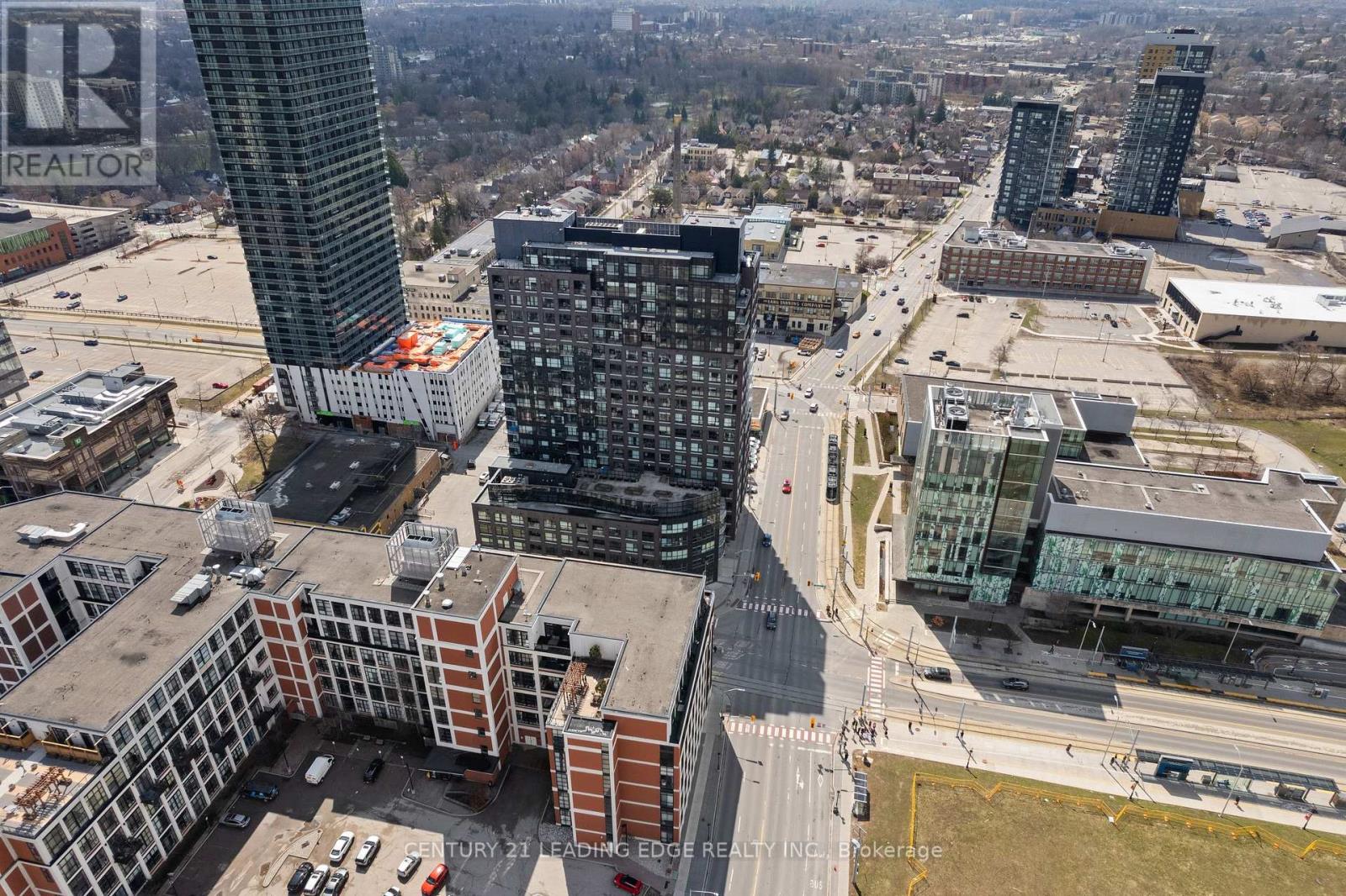 1308 - 1 VICTORIA STREET S