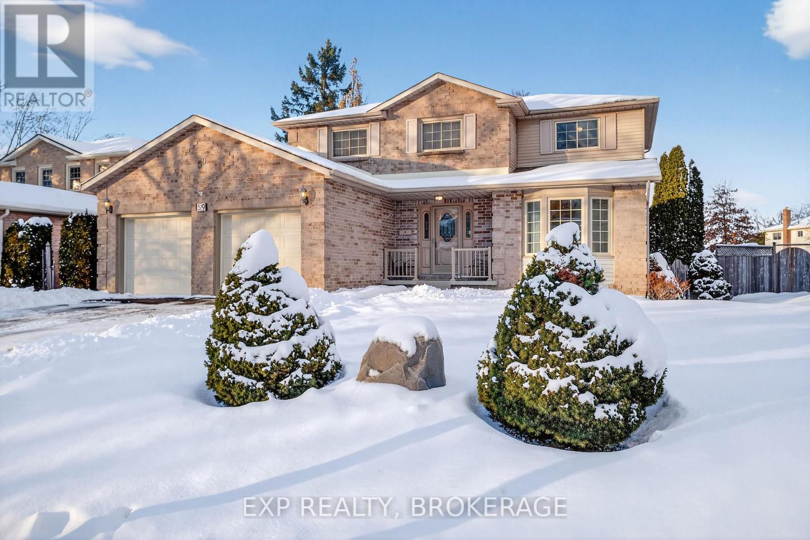 59 CHARTWELL CRESCENT