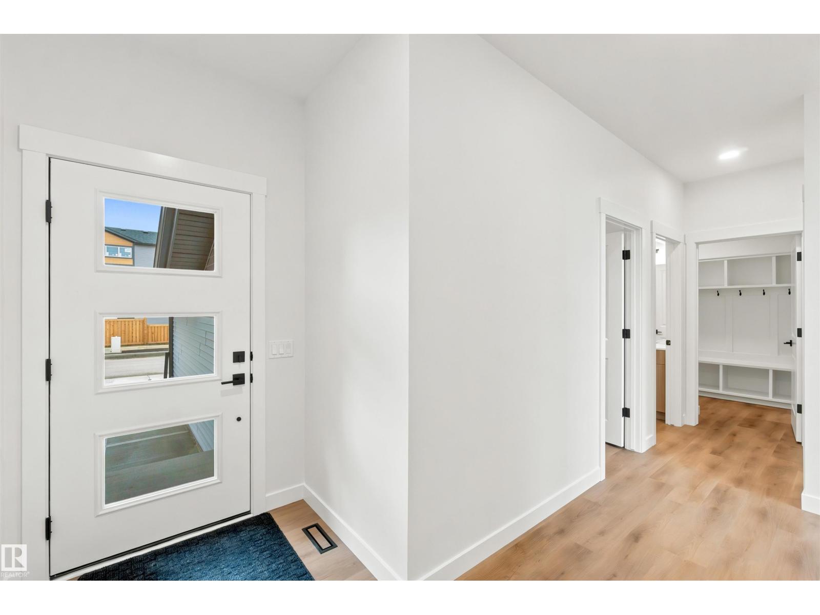 2232 5 AV SW