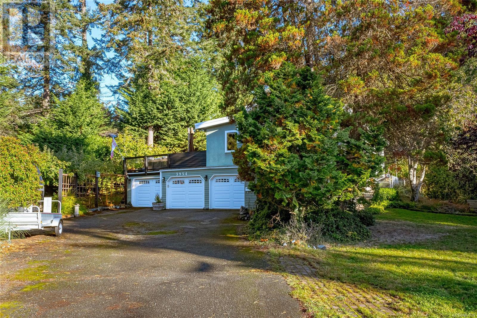 3954 Grandis Pl