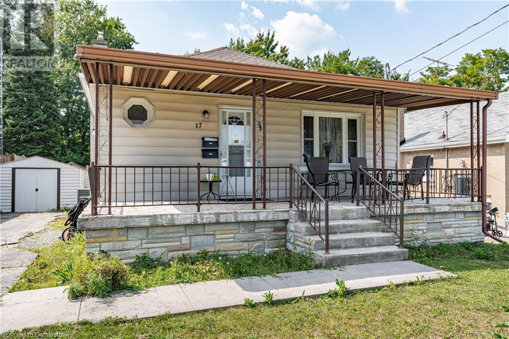17 PRESTWICK Avenue