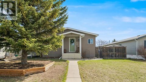 156 Meadowlark Lane Carstairs AB T0M0N0