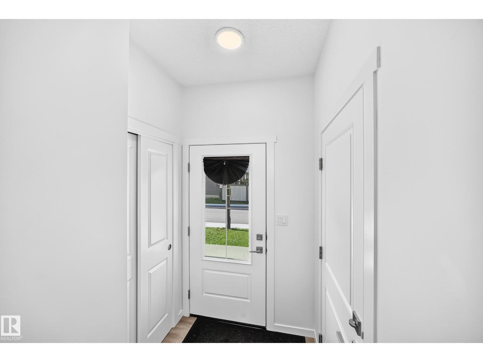 #4 905 172 ST SW
