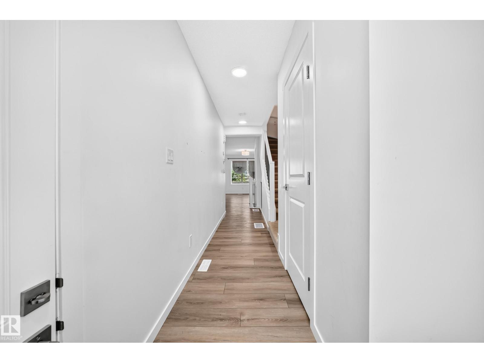 #4 905 172 ST SW