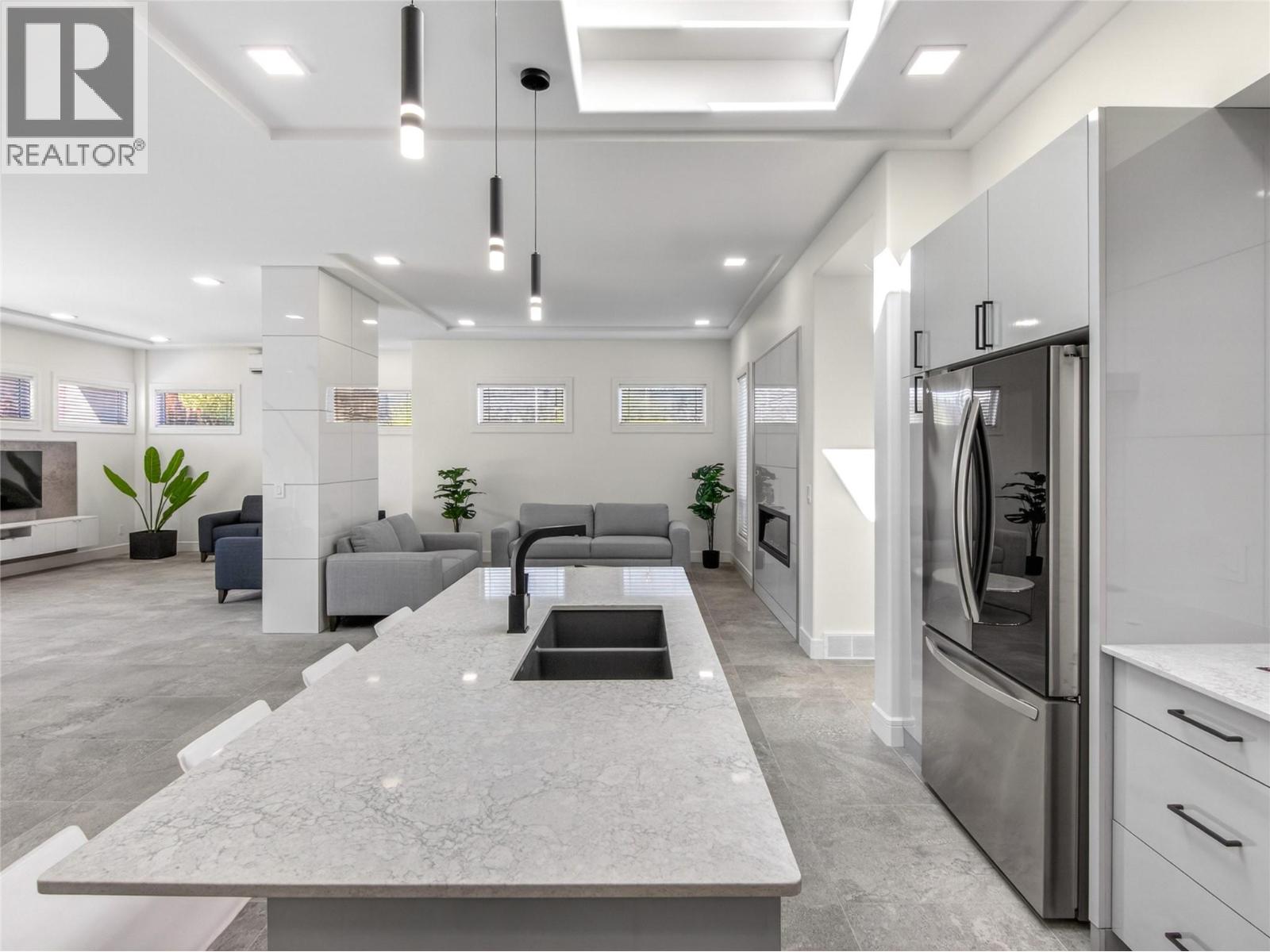 1723 Treffry Place