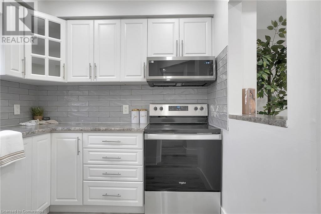 459 BEECHWOOD Place Unit# 33