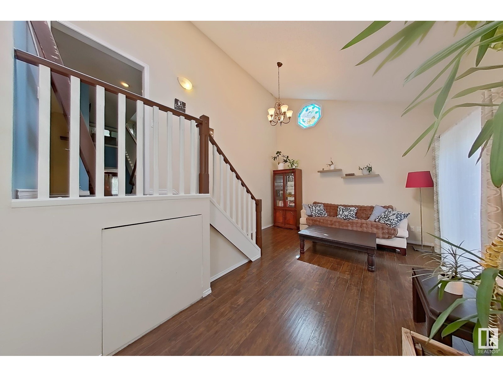 12122 125 ST NW