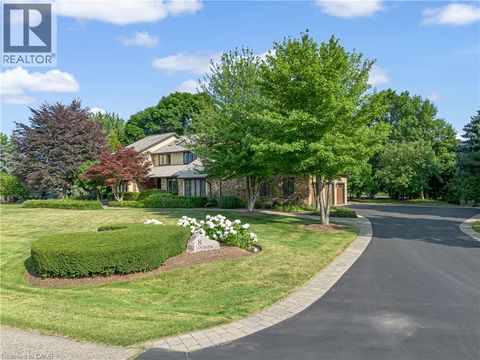 8 LOCHSIDE Drive Stoney Creek ON L8E5T6