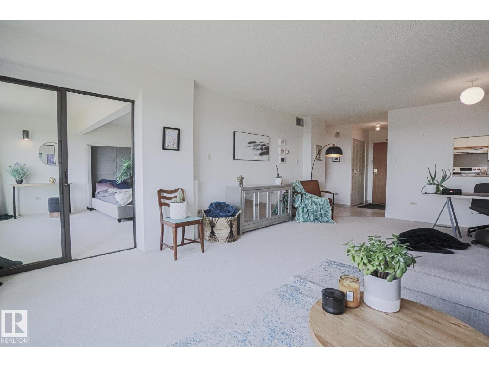 #2103 10011 123 ST NW