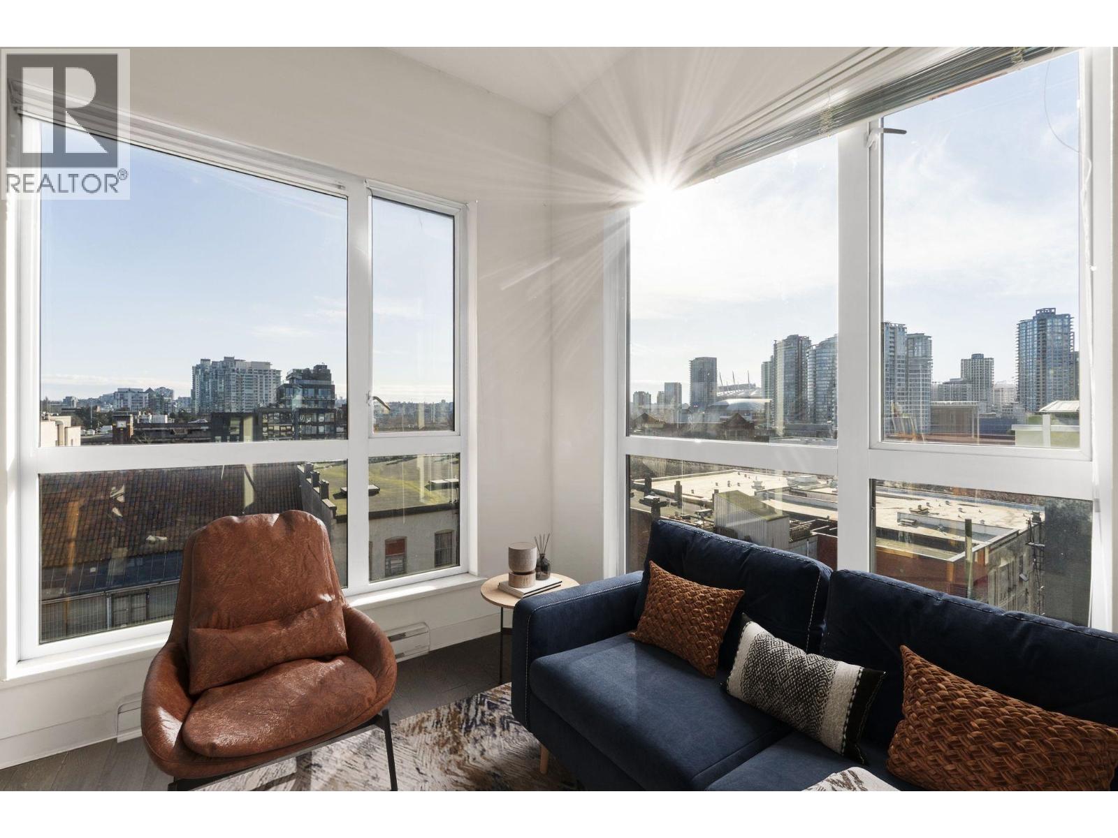 618 138 E HASTINGS STREET