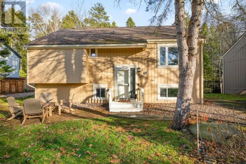 49 Village Crescent Bedford NS B4A1J3