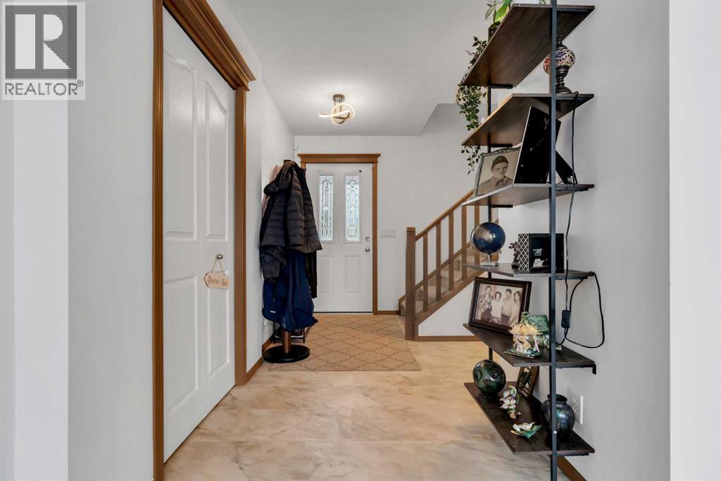 265 Bridlemeadows Common SW