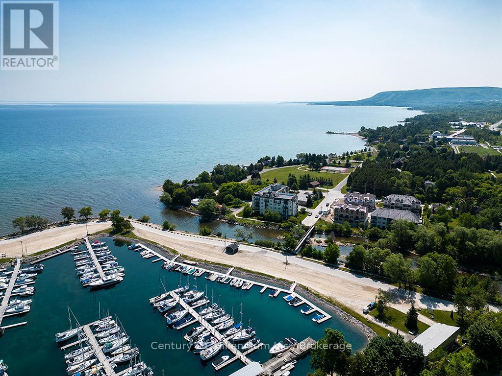 407 - 10 BAY STREET E