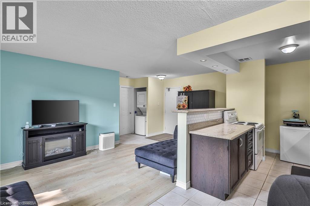 793 COLBORNE Street E Unit# 104