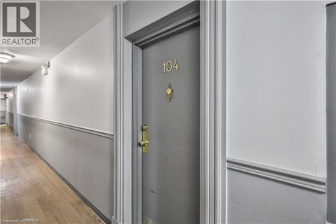 793 COLBORNE Street E Unit# 104 Brantford ON N3S7J3