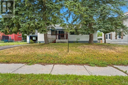 30 ELM STREET Gananoque ON K7G2S7