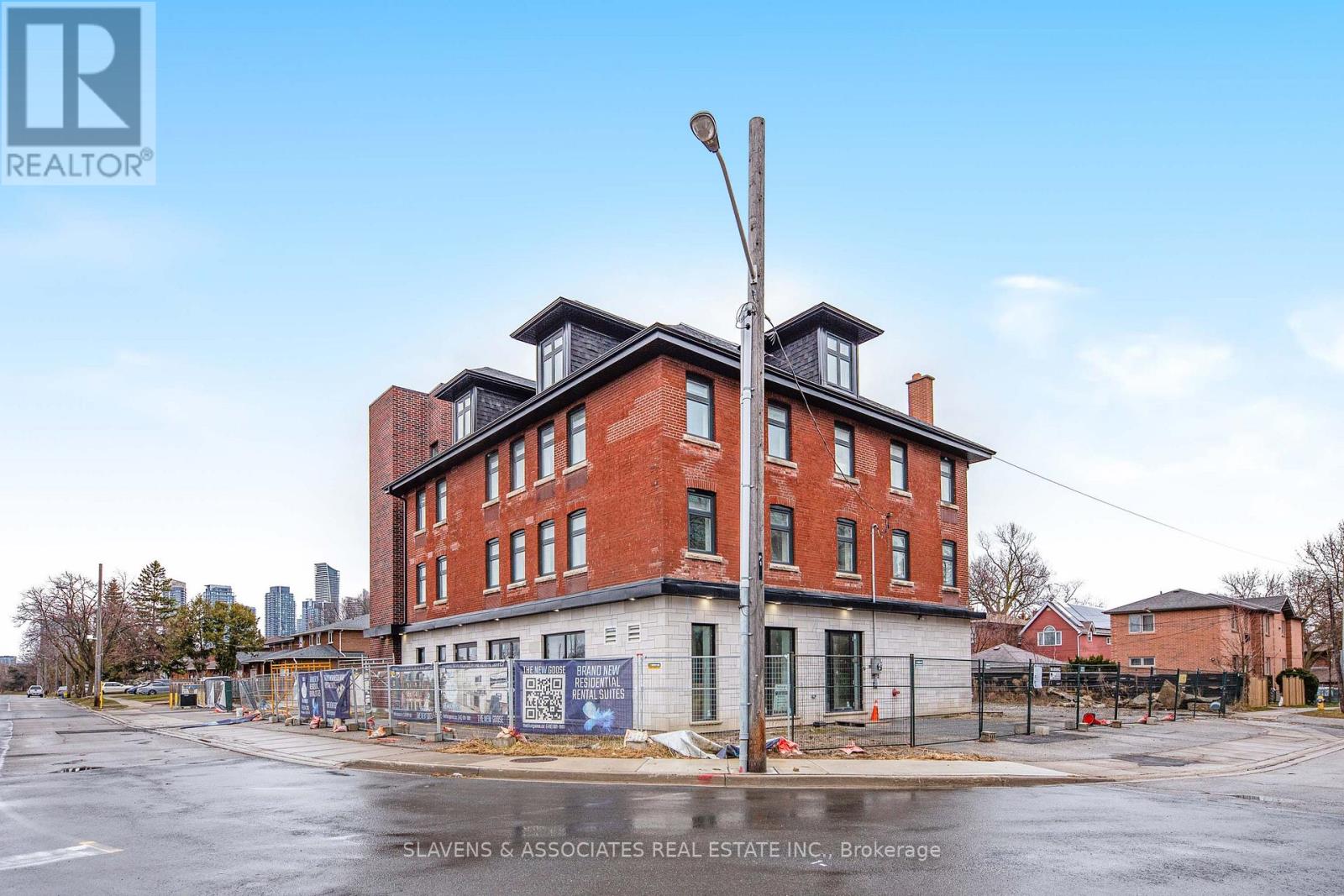 1 BLUE GOOSE STREET