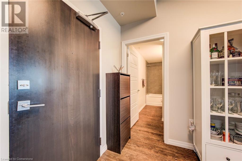 35 KINGSBURY Square Unit# 327