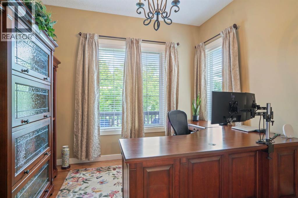 137 Elgin Estates Park SE