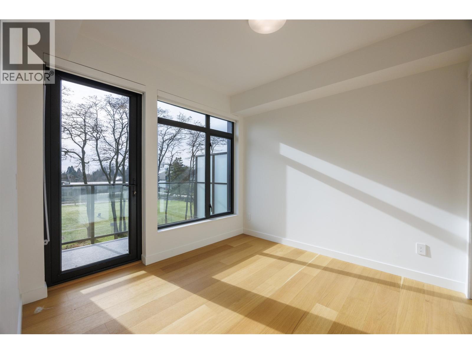 404 6485 MANITOBA STREET