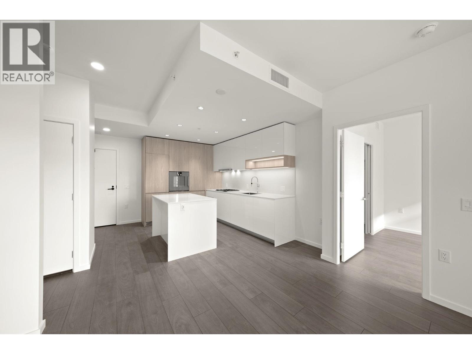 721 6300 MINORU BOULEVARD