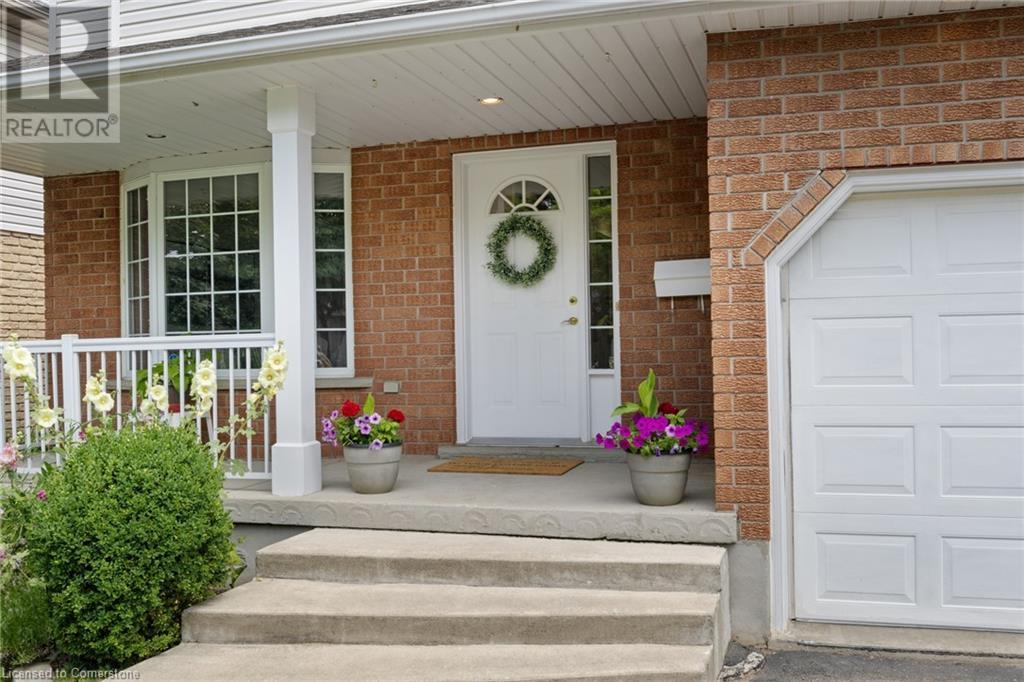 428 DANSBURY Drive