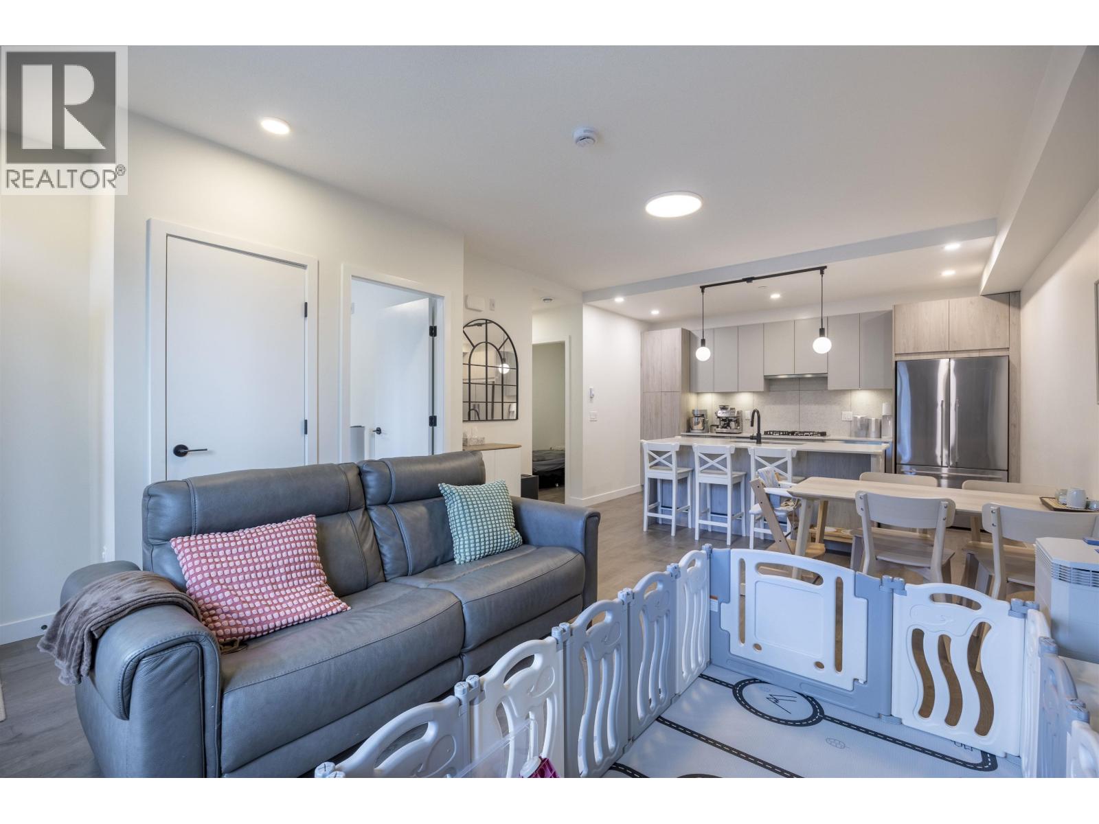 115 715 DUCKLOW STREET