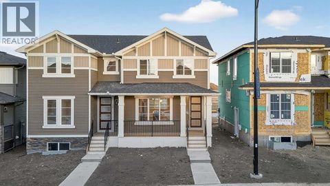 41 Southborough Lane Cochrane AB T4C2S6