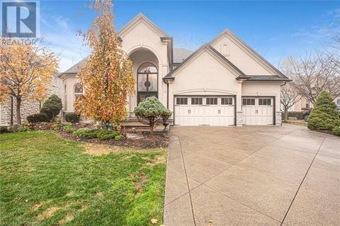 15 SILVER MAPLE Drive Ancaster ON L9G0A1