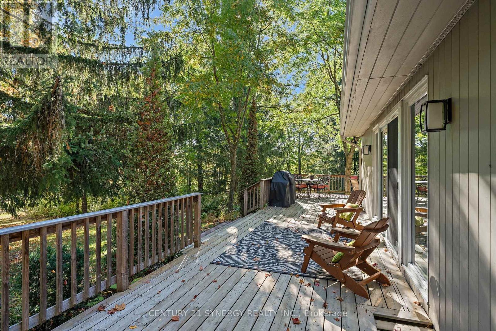 5984 THIRD LINE ROAD N