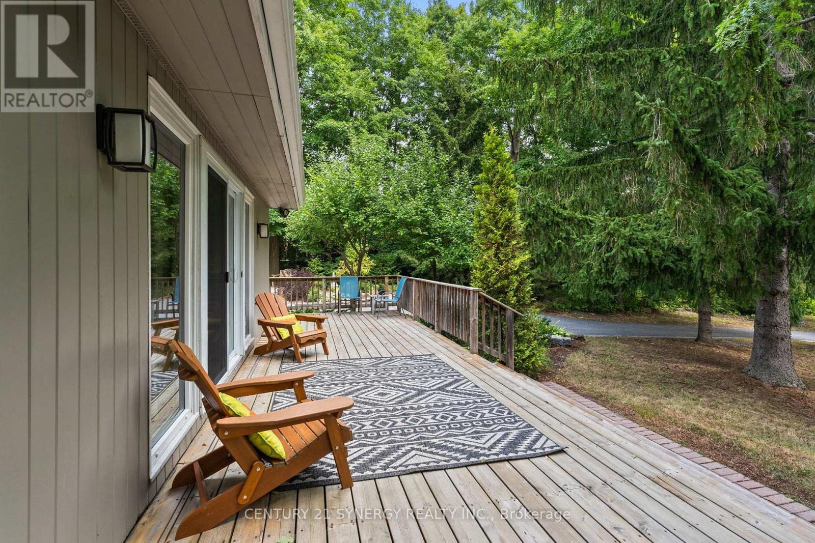 5984 THIRD LINE ROAD N