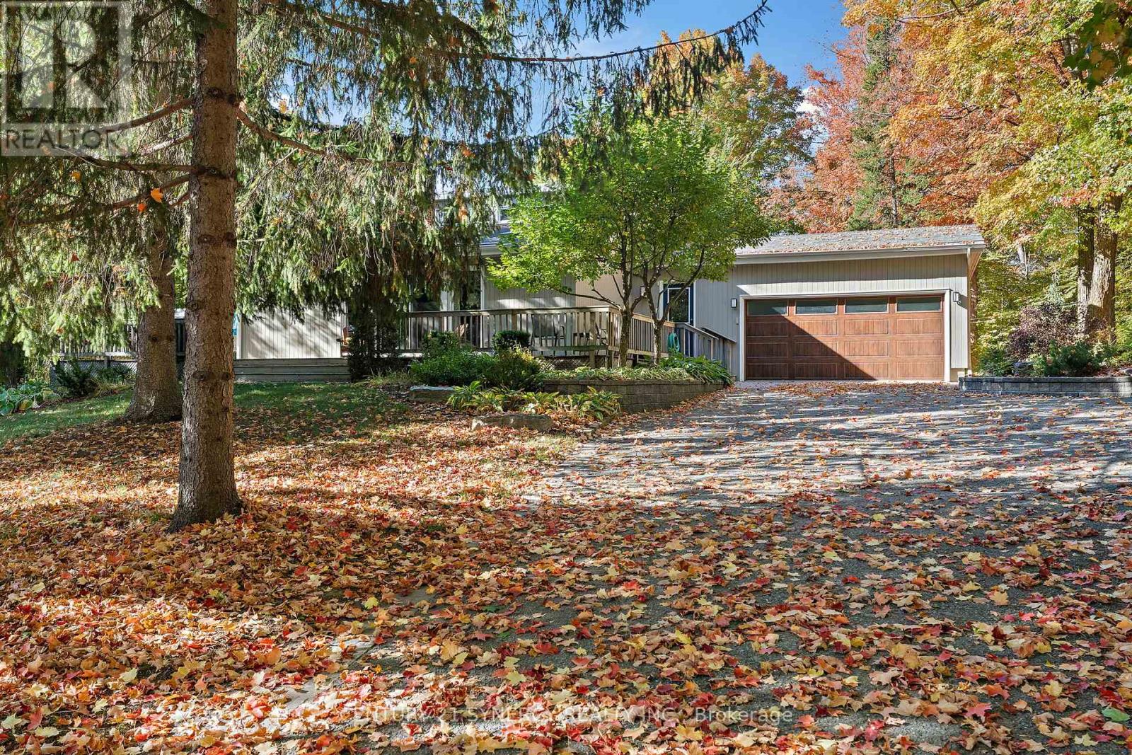 5984 THIRD LINE ROAD N