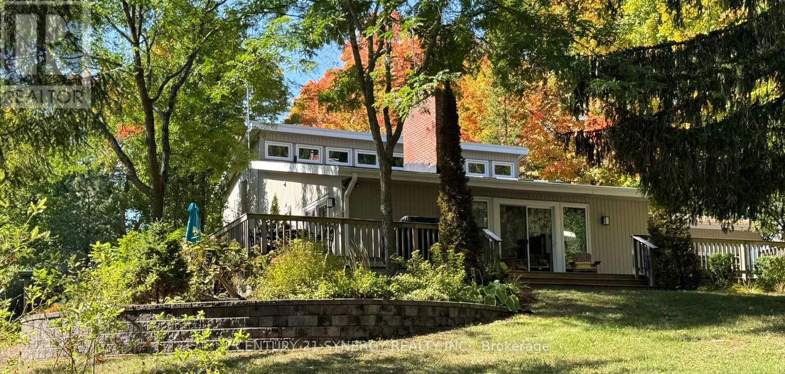 5984 THIRD LINE ROAD N