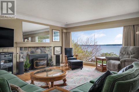 9979 Beach Dr Chemainus BC V0R1K0